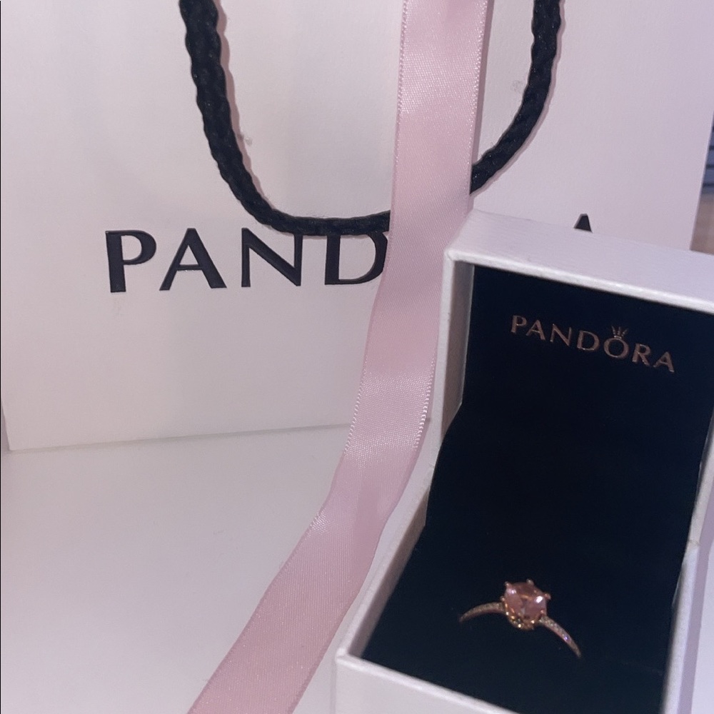 Rose gold Pandora ring✨